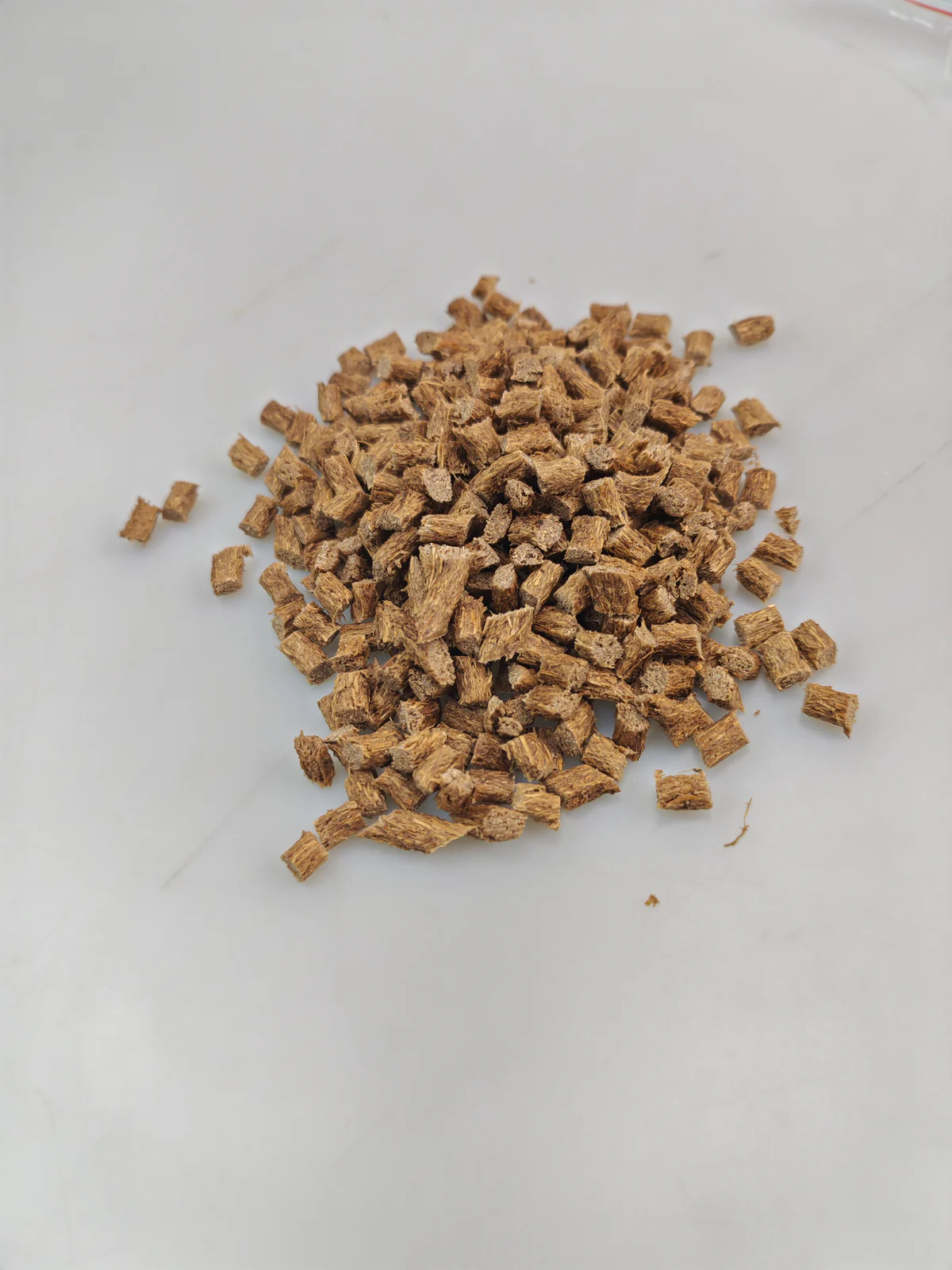 棕榈纤维PP母粒颗粒